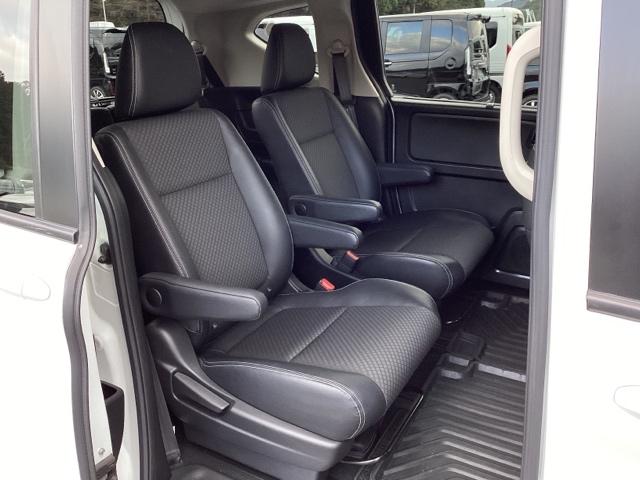 �Q��ڂ̓L���v�e���V�[�g�ł��B���N���C�j���O�͂������A�X���C�h���\�ł��B