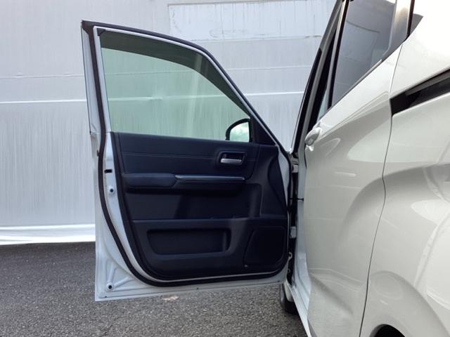 �{�f�B�[��C���e���A�͐��X�^�b�t������䒚�J�ɖ����A�N���[�j���O���Ă��܂�