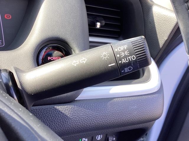 �y�I�[�g���C�g�i�`�t�s�n�j�z�O�̖��邳���V�X�e�������m���āA�����Ńw�b�h���C�g���_�����܂��I�w�b�h���C�g�����Y���h���֗��@�\�ł�