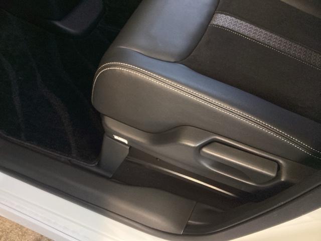 Ｎ－ＢＯＸカスタム Ｇ・Ｌターボホンダセンシング　ナビ　フルセグ　両側電動スライドドア　両側ＰＷスライドドア　Ｂモニタ　Ｉストップ　セキュリティー　ＵＳＢ接続　クルーズコントロール　キーレスエントリー　ヒーター　ＶＳＡ　ベンチＳ　ＬＥＤランプ　ＰＷ（39枚目）