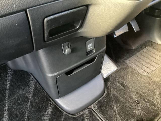 Ｎ－ＢＯＸカスタム Ｇ・Ｌターボホンダセンシング　ナビ　フルセグ　両側電動スライドドア　両側ＰＷスライドドア　Ｂモニタ　Ｉストップ　セキュリティー　ＵＳＢ接続　クルーズコントロール　キーレスエントリー　ヒーター　ＶＳＡ　ベンチＳ　ＬＥＤランプ　ＰＷ（42枚目）