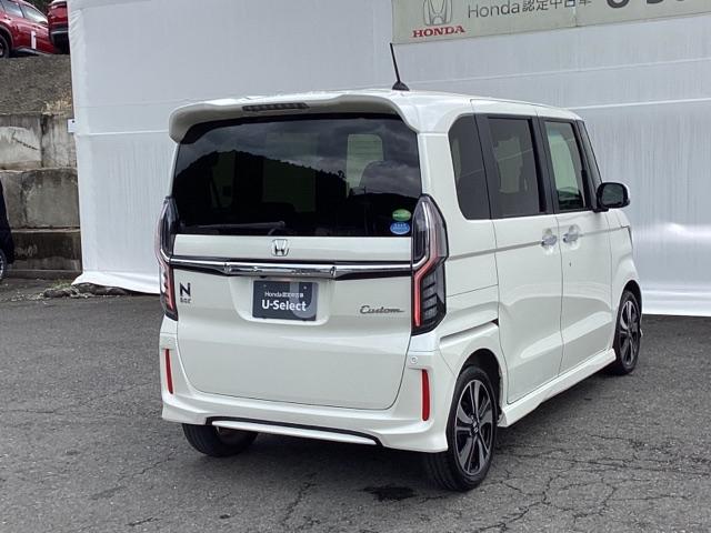 Ｎ－ＢＯＸカスタム Ｇ・Ｌホンダセンシング　メモリーナビ　ＥＴＣ　リアカメラ　フルセグ　パワーウインドー　記録簿有　Ｂモニタ　横滑防止　スマートキープッシュスタート　運転席エアバッグ　ＡＵＴＯエアコン　キーフリーシステム　クルコン　ＤＶＤ　ＰＳ（9枚目）