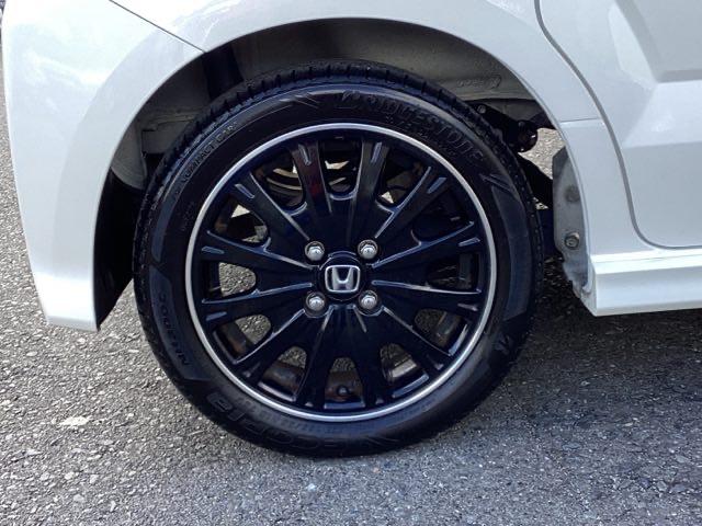 Ｎ－ＢＯＸカスタム ＧターボＳＳブラックスタイルパッケージ　メモリーナビ　ＥＴＣ　リアカメラ　シートヒーター　衝突軽減Ｂ　スマキー　Ｉストップ　リヤカメラ　セキュリティ　ＶＳＡ　整備記録簿　ナビＴＶ　オートクルーズ　ターボ　ＤＶＤ再生　キーフリー　パワステ（21枚目）