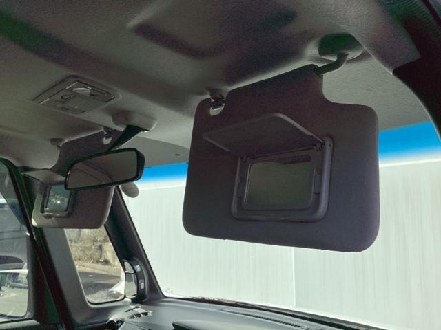 Ｎ－ＢＯＸカスタム ＧターボＳＳブラックスタイルパッケージ　メモリーナビ　ＥＴＣ　リアカメラ　シートヒーター　衝突軽減Ｂ　スマキー　Ｉストップ　リヤカメラ　セキュリティ　ＶＳＡ　整備記録簿　ナビＴＶ　オートクルーズ　ターボ　ＤＶＤ再生　キーフリー　パワステ（30枚目）