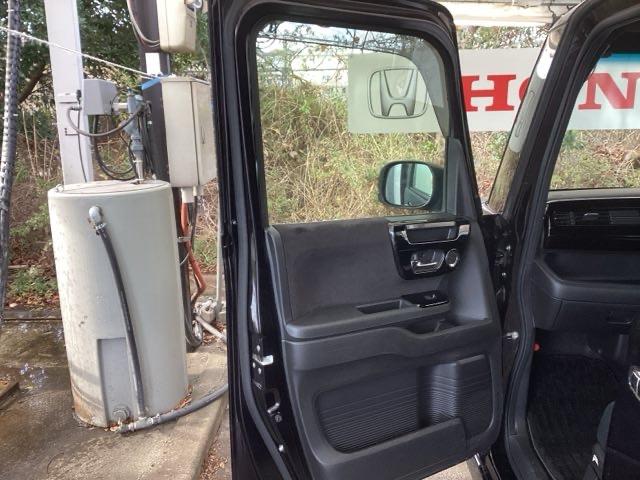 Ｎ－ＢＯＸカスタム Ｌ　純正ナビ　フルセグ　リアカメラ　両席エアバック　左右電動スライドドア　Ｂモニタ　ブレーキサポート　セキュリティー　ＬＥＤランプ　キーレスエントリー　ＳＲＳ　横滑り防止機能　ＤＶＤ再生機能　スマートキ（38枚目）