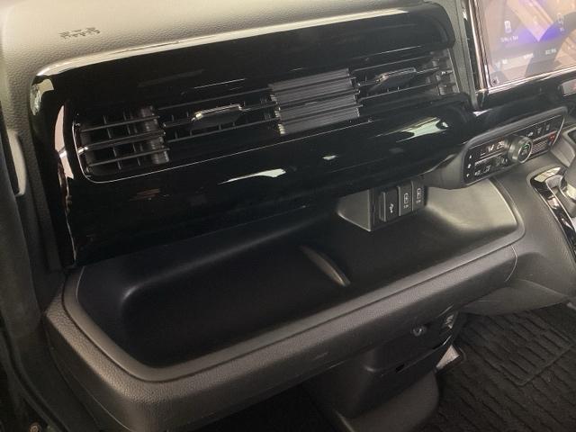 Ｎ－ＢＯＸカスタム Ｌ　純正ナビ　フルセグ　リアカメラ　両席エアバック　左右電動スライドドア　Ｂモニタ　ブレーキサポート　セキュリティー　ＬＥＤランプ　キーレスエントリー　ＳＲＳ　横滑り防止機能　ＤＶＤ再生機能　スマートキ（42枚目）