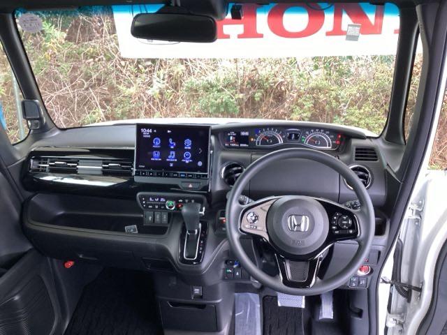 Ｎ－ＢＯＸカスタム Ｌ　純正メモリーナビ　ドラレコ　リアカメラ　両席エアバック　Ｂモニタ　ブレーキサポート　セキュリティー　ＬＥＤランプ　キーレスエントリー　記録簿　ＳＲＳ　横滑り防止機能　片側電動両側スライドドア　ＰＷ（2枚目）