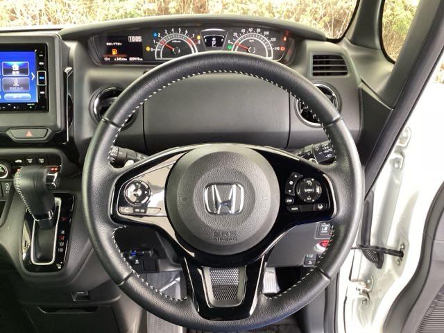 Ｎ－ＢＯＸカスタム Ｌターボ　メモリーナビ　ドラレコ　ＥＴＣ　リアカメラ　Ｗパワスラ　スマキ　プリクラッシュセーフティー　地デジ対応　後カメラ　シートＨ　ＥＳＣ　サイドエアバック　革シート　ＥＣＯＮ　ＵＳＢポート　ＤＶＤ再生可（3枚目）