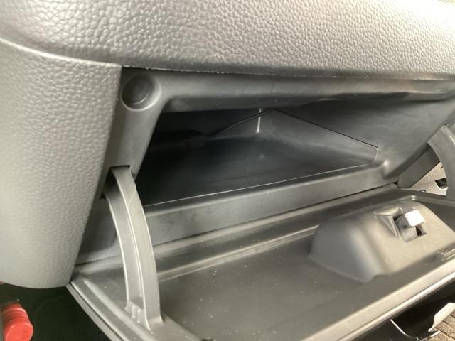 Ｎ－ＢＯＸカスタム Ｌターボ　メモリーナビ　ドラレコ　ＥＴＣ　リアカメラ　Ｗパワスラ　スマキ　プリクラッシュセーフティー　地デジ対応　後カメラ　シートＨ　ＥＳＣ　サイドエアバック　革シート　ＥＣＯＮ　ＵＳＢポート　ＤＶＤ再生可（33枚目）