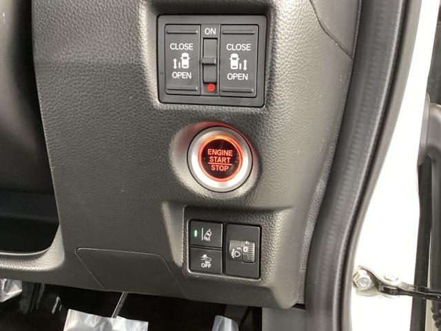 Ｎ－ＢＯＸカスタム Ｌターボ　メモリーナビ　ドラレコ　ＥＴＣ　リアカメラ　Ｗパワスラ　スマキ　プリクラッシュセーフティー　地デジ対応　後カメラ　シートＨ　ＥＳＣ　サイドエアバック　革シート　ＥＣＯＮ　ＵＳＢポート　ＤＶＤ再生可（44枚目）