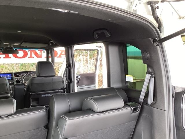 Ｎ－ＢＯＸカスタム Ｌターボ　メモリーナビ　ドラレコ　ＥＴＣ　リアカメラ　Ｗパワスラ　スマキ　プリクラッシュセーフティー　地デジ対応　後カメラ　シートＨ　ＥＳＣ　サイドエアバック　革シート　ＥＣＯＮ　ＵＳＢポート　ＤＶＤ再生可（64枚目）