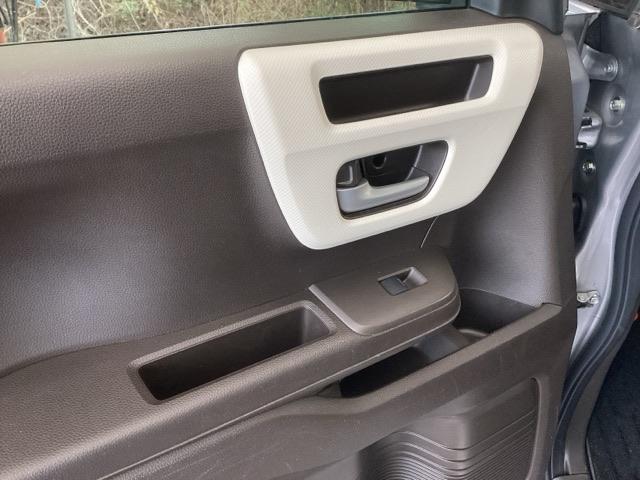 Ｎ－ＢＯＸ Ｇ　純正ナビ　フルセグ　リアカメラ　シティブレーキ　スマートキ－　セキュリティーアラーム　ＡＣ　ＤＶＤ再生可　キーフリー　ＬＥＤライト　クルコン　横滑り防止機能　Ｂカメラ　デュアルエアバッグ　ベンチシート（36枚目）