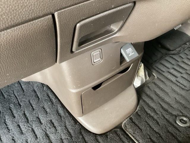 Ｎ－ＢＯＸ Ｇ　純正ナビ　フルセグ　リアカメラ　シティブレーキ　スマートキ－　セキュリティーアラーム　ＡＣ　ＤＶＤ再生可　キーフリー　ＬＥＤライト　クルコン　横滑り防止機能　Ｂカメラ　デュアルエアバッグ　ベンチシート（41枚目）