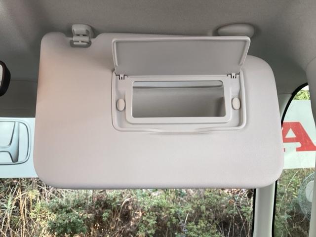 Ｎ－ＢＯＸ Ｇ・Ｌホンダセンシング　メモリーナビ　ドラレコ　ＥＴＣ　リアカメラ　ベンチＳ　記録簿付き　スマートキープッシュスタート　Ｄレコ　両側スライド片側電動　ＤＶＤ可　ＰＳ　Ｓヒーター　ＵＳＢ接続　キーフリー　フルセグＴＶ　ＬＥＤ（46枚目）