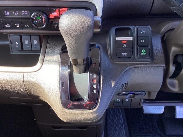 Ｎ－ＢＯＸ Ｇ・Ｌターボホンダセンシング　ホンダ純正メモリーナビ　ドラレコ　自動（被害軽減）ブレーキ　パワステ　エコモード　キーレスエントリー　スマートキープッシュスタート　フルセグ地デジ　ＵＳＢ　リアコーナーセンサー　ヒーター　ＬＥＤライト（16枚目）