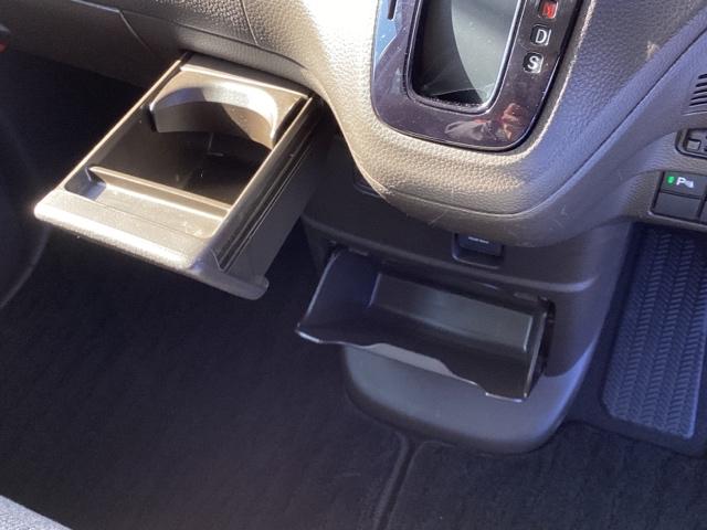 Ｎ－ＢＯＸ Ｇ・Ｌターボホンダセンシング　ホンダ純正メモリーナビ　ドラレコ　自動（被害軽減）ブレーキ　パワステ　エコモード　キーレスエントリー　スマートキープッシュスタート　フルセグ地デジ　ＵＳＢ　リアコーナーセンサー　ヒーター　ＬＥＤライト（33枚目）