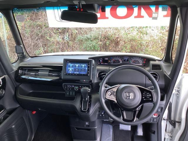 N-BOXカスタム L 純正メモリーナビ ドラレコ リアカメラ 両席エアバック 左右電動スライドドア Bモニタ ブレーキサポート セキュリティー LEDランプ キーレスエントリー 記録簿 SRS 横滑り防止機能 スマートキ(2枚目)