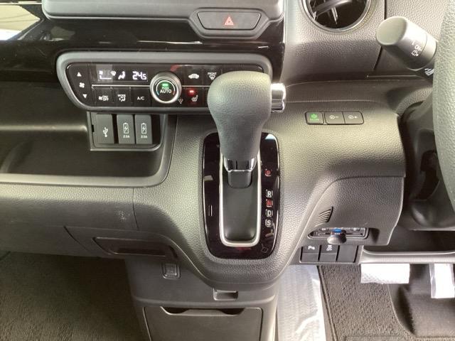 N-BOXカスタム L 純正メモリーナビ ドラレコ リアカメラ 両席エアバック 左右電動スライドドア Bモニタ ブレーキサポート セキュリティー LEDランプ キーレスエントリー 記録簿 SRS 横滑り防止機能 スマートキ(13枚目)