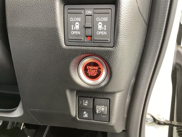 N-BOXカスタム L 純正メモリーナビ ドラレコ リアカメラ 両席エアバック 左右電動スライドドア Bモニタ ブレーキサポート セキュリティー LEDランプ キーレスエントリー 記録簿 SRS 横滑り防止機能 スマートキ(43枚目)