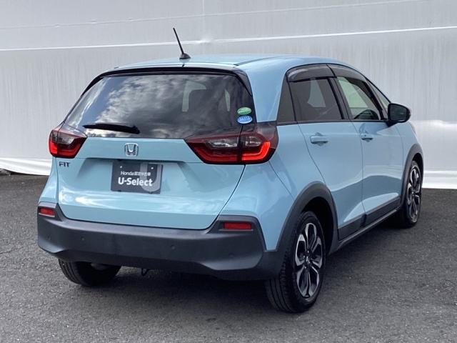 フィット クロスター　メモリーナビ　ＥＴＣ　フルセグ　リアカメラ　衝突被害軽減装置　Ｃソナー　カーテンエアバック　バックモニター　ＤＶＤ　ＵＳＢ入力　ＬＥＤヘッド　盗難防止装置　Ａストップ　オートクルーズ　オートエアコン（9枚目）