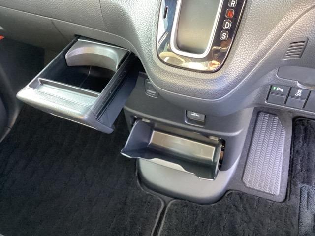 N-BOXカスタム Lターボ メモリーナビ ドラレコ リアカメラ シートヒーター 両側電動D セキュリティアラーム 誤発信抑制 フルオートエアコン Sヒーター LEDランプ 地デジフルセグ Bカメ アクティブクルーズコントロール(32枚目)