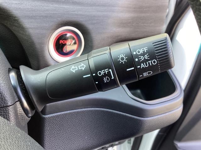 �y�I�[�g���C�g�i�`�t�s�n�j�z�O�̖��邳���V�X�e�������m���āA�����Ńw�b�h���C�g���_�����܂��I�w�b�h���C�g�����Y���h���֗��@�\�ł�