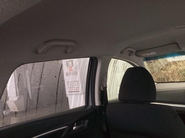 フィットハイブリッド Fパッケージ リアカメラ ETC メモリーナビ スマキー 運転席助手席エアバッグ ナビTV ECONモード キーレス 運転席エアバッグ オートエアコン ABS 地デジTV DVD視聴 パワーステアリング Rカメ(47枚目)