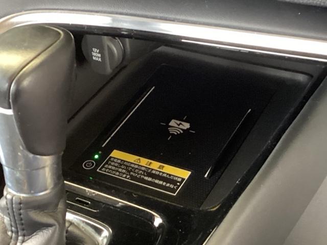 ヴェゼル ｅ：ＨＥＶＺ　純正メモリーナビ　マルチビューカメラ　Ｓヒータ　地デジフルセグＴＶ　定期点検記録簿　電動テールゲート　サイドエアバッグ　後カメラ　前後障害物センサー　横滑防止装置　エアコン　ＬＥＤヘットライト　ＡＢＳ（37枚目）