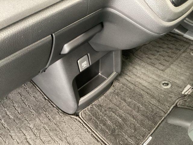 Ｎ－ＷＧＮカスタム Ｌホンダセンシング　純正ナビ　フルセグ　リアカメラ　コーナーセンサ　横滑り防止機能　盗難防止システム　パワーステアリング　サイドエアバッグ　フルオートエアコン　バックカメラ　ＥＴＣ車載器　ＬＥＤヘッドライト　ＤＶＤ（42枚目）