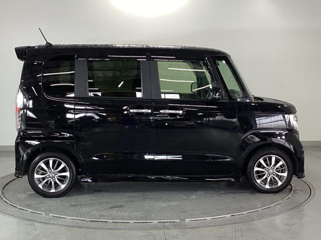 Ｎ－ＢＯＸカスタム Ｌ　メモリーナビ　ドラレコ　ＥＴＣ　リアカメラ　スマートキーシステム　ヒーター　電動格納式ドアミラー　リヤカメラ　サイドカーテンエアバック　記録簿　ナビ＆ＴＶ　ＵＳＢポート　ＬＥＤ　キーフリー　ＤＶＤ（32枚目）