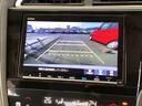 バックモニター付きで、車庫入れやバック時の後方確認をサポート。