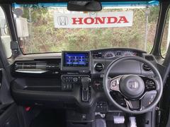 �ե���ȥ��饹���礭�����磻�ɤʻ볦�Ǳ�ž�⤷�䤹���ʤ�褦�ˡ��߷פ���Ƥ��ޤ��� 3