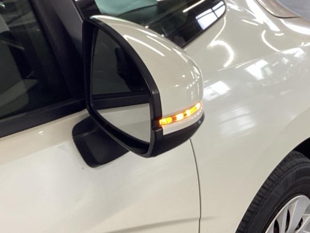 フィット 13G・Fパッケージ 純正ナビ ワンセグ リアカメラ イモビ DVD再生可能 スマ-トキ- VSA ETC付き 助手席エアバッグ Rカメラ オートエアコン エアバック PS キ-フリ- 1セグ PW ABS TVナビ(28枚目)