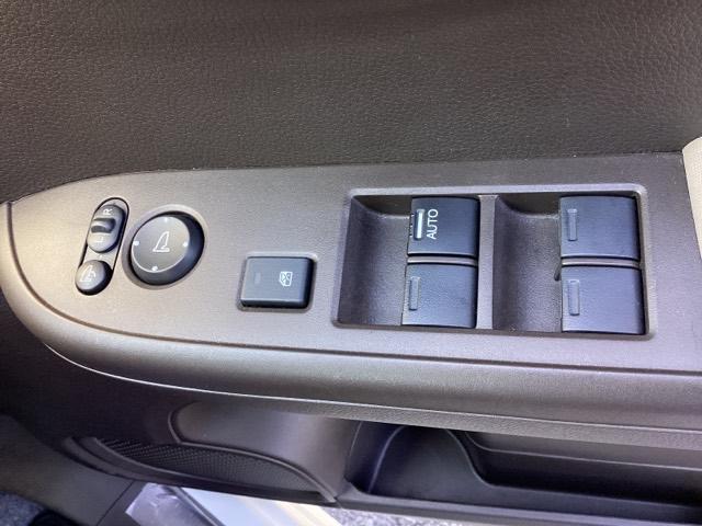 Ｎ－ＷＧＮ Ｌホンダセンシング　メモリーナビ　ＥＴＣ　リアカメラ　Ｂモニタ　誤発進抑制　禁煙車　ＬＥＤランプ　シートヒータ　ＤＶＤ　フルセグ　横滑り防止機能　ＵＳＢポート　パーキングセンサー　セキュリティアラーム　キーフリー　記録簿（24枚目）
