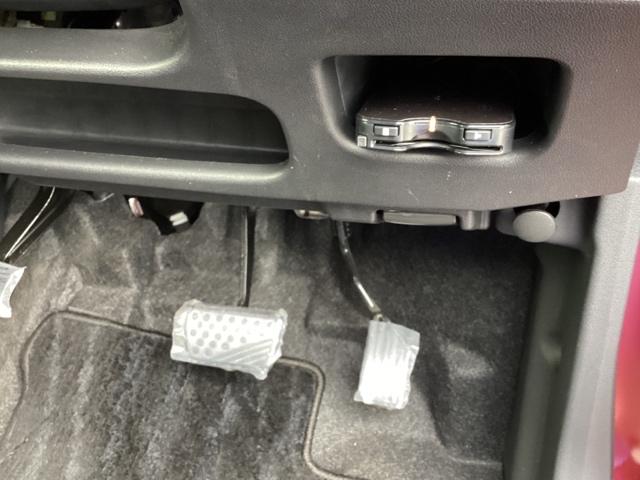 ムーヴ カスタムXハイパーSA メモリーナビ フルセグ ETC LEDヘッド 地デジ DVD再生 スマートキー キーレス ABS Wエアバック セキュリティー ナビ&TV 横滑防止装置 衝突軽減ブレーキシステム AUTOエアコン(13枚目)