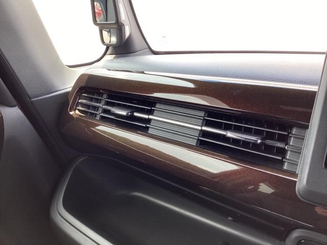 N-BOXカスタム L メモリーナビ ドラレコ ETC Pソナー 禁煙 サイドエアバッグ ナビTV Aストップ シートヒータ ベンチシート 点検記録簿 キーフリーシステム LEDライト リアカメ クルーズコントロール AC(32枚目)