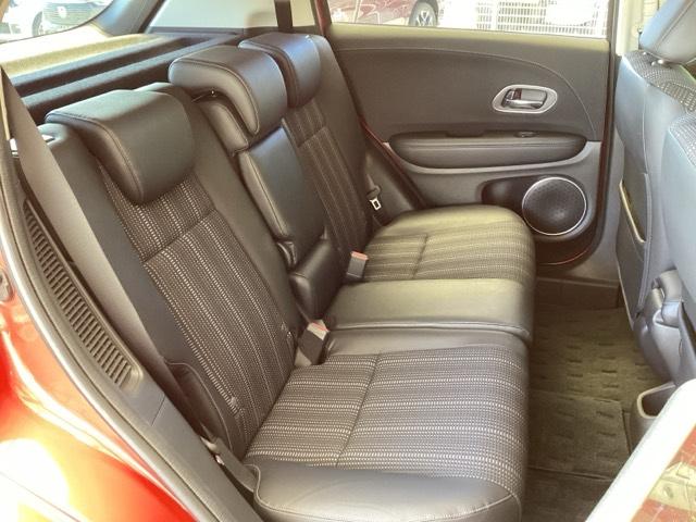 ヴェゼル ハイブリッドZ・ホンダセンシング 純正ナビ フルセグ リアカメラ レーダーサポート DVD再生機能 横滑り防止システム バックアイカメラ 盗難防止装置 シートヒーター付 スマ-トキ- ECOモード パワーウィンド サイドエアバッグ(20枚目)