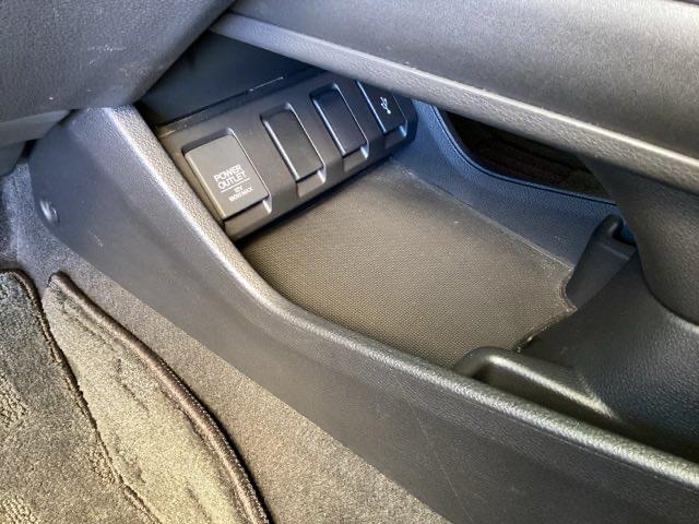 ヴェゼル ハイブリッドZ・ホンダセンシング 純正ナビ フルセグ リアカメラ レーダーサポート DVD再生機能 横滑り防止システム バックアイカメラ 盗難防止装置 シートヒーター付 スマ-トキ- ECOモード パワーウィンド サイドエアバッグ(38枚目)