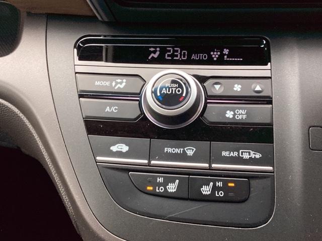 フリード G メモリーナビ ETC リアカメラ Aクルーズ 記録簿 3列シート LEDヘッドライト パワーウインドウ 地デジ Rカメラ イモビ VSA USB エアコン エアバッグ スマートキー ECONモード(14枚目)