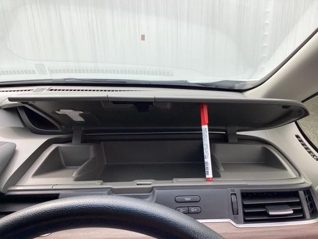 フリード G メモリーナビ ETC リアカメラ Aクルーズ 記録簿 3列シート LEDヘッドライト パワーウインドウ 地デジ Rカメラ イモビ VSA USB エアコン エアバッグ スマートキー ECONモード(33枚目)