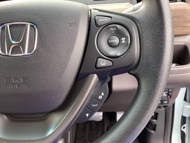 フリード G メモリーナビ ETC リアカメラ Aクルーズ 記録簿 3列シート LEDヘッドライト パワーウインドウ 地デジ Rカメラ イモビ VSA USB エアコン エアバッグ スマートキー ECONモード(37枚目)