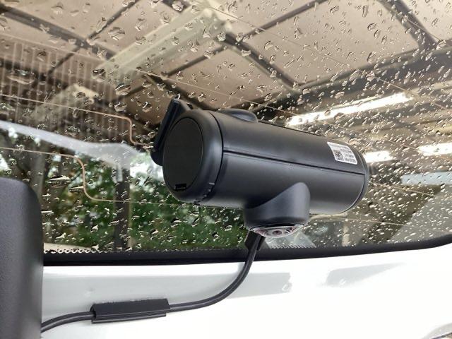 フィット e:HEVホーム 純正ナビ フルセグ リアカメラ 前後誤発進抑制機能 クリソナ 助手席エアバッグ 運転席エアバッグ アイドリングストップ LEDライト USB接続 バックカメラ ABS サイドエアバッグ スマートキー(24枚目)