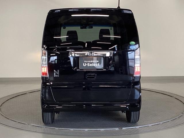 N-BOX GSSパッケージ 純正ナビ あんしんパッケージ リアカメラ W電動ドア ブレーキサポート ダブルエアバック TVナビ イモビ 1セグTV スマートキー&プッシュスタート DVD視聴可 ベンチシ-ト フルオートエアコン(9枚目)