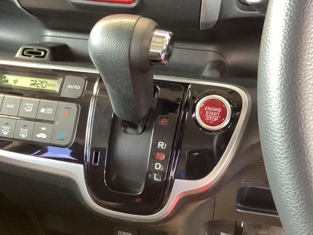 N-BOX GSSパッケージ 純正ナビ あんしんパッケージ リアカメラ W電動ドア ブレーキサポート ダブルエアバック TVナビ イモビ 1セグTV スマートキー&プッシュスタート DVD視聴可 ベンチシ-ト フルオートエアコン(14枚目)