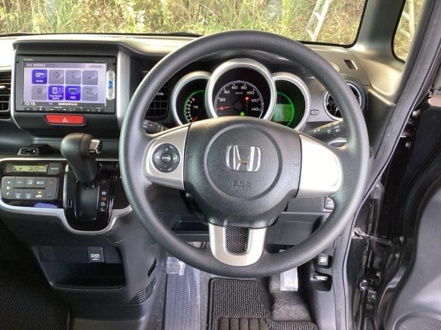 N-BOX GSSパッケージ 純正ナビ あんしんパッケージ リアカメラ W電動ドア ブレーキサポート ダブルエアバック TVナビ イモビ 1セグTV スマートキー&プッシュスタート DVD視聴可 ベンチシ-ト フルオートエアコン(17枚目)