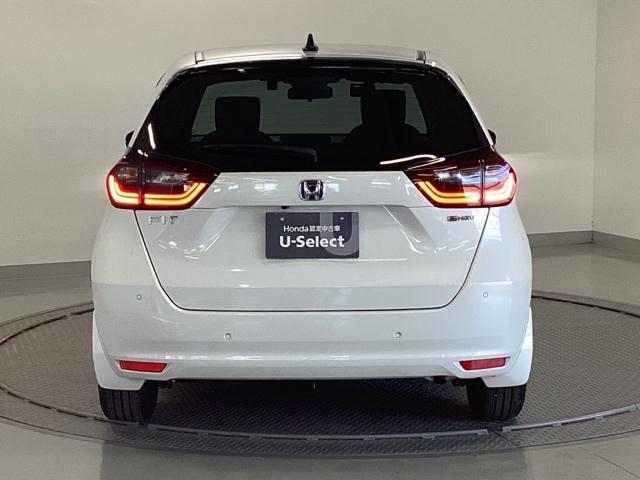 フィット e:HEVホーム 試乗車 メモリーナビ ドラレコ ETC 前後誤発進抑制機能 助手席エアバッグ 運転席エアバッグ アイドリングストップ 禁煙 LEDライト USB接続 バックカメラ ABS サイドエアバッグ DVD再生(10枚目)