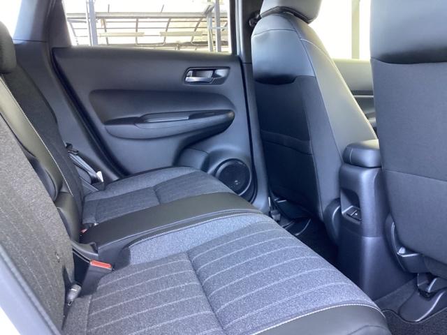 フィット e:HEVホーム 試乗車 メモリーナビ ドラレコ ETC 前後誤発進抑制機能 助手席エアバッグ 運転席エアバッグ アイドリングストップ 禁煙 LEDライト USB接続 バックカメラ ABS サイドエアバッグ DVD再生(28枚目)