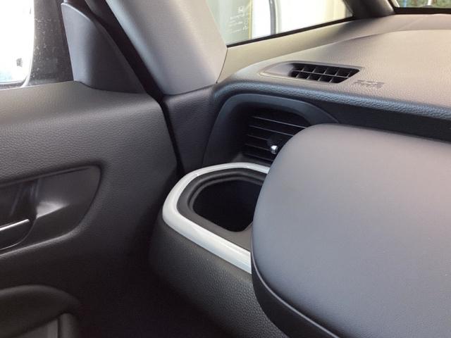 フィット e:HEVホーム 試乗車 メモリーナビ ドラレコ ETC 前後誤発進抑制機能 助手席エアバッグ 運転席エアバッグ アイドリングストップ 禁煙 LEDライト USB接続 バックカメラ ABS サイドエアバッグ DVD再生(31枚目)