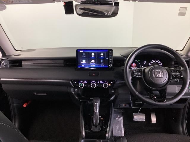 ヴェゼル e:HEVZ 純正ナビ フルセグ リアカメラ 衝突回避支援ブレーキ機能 スマキ Pトランク フルオートエアコン エアバッグ 両席エアバック Rカメ パワーウィンドウ LEDランプ ソナー クルーズC ナビ&TV(3枚目)