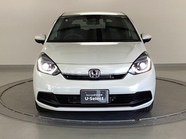 フィット e:HEVホーム 純正ナビ フルセグ リアカメラ 前後誤発進抑制機能 クリソナ 助手席エアバッグ 運転席エアバッグ アイドリングストップ 禁煙 LEDライト USB接続 バックカメラ ABS サイドエアバッグ キーレス(6枚目)